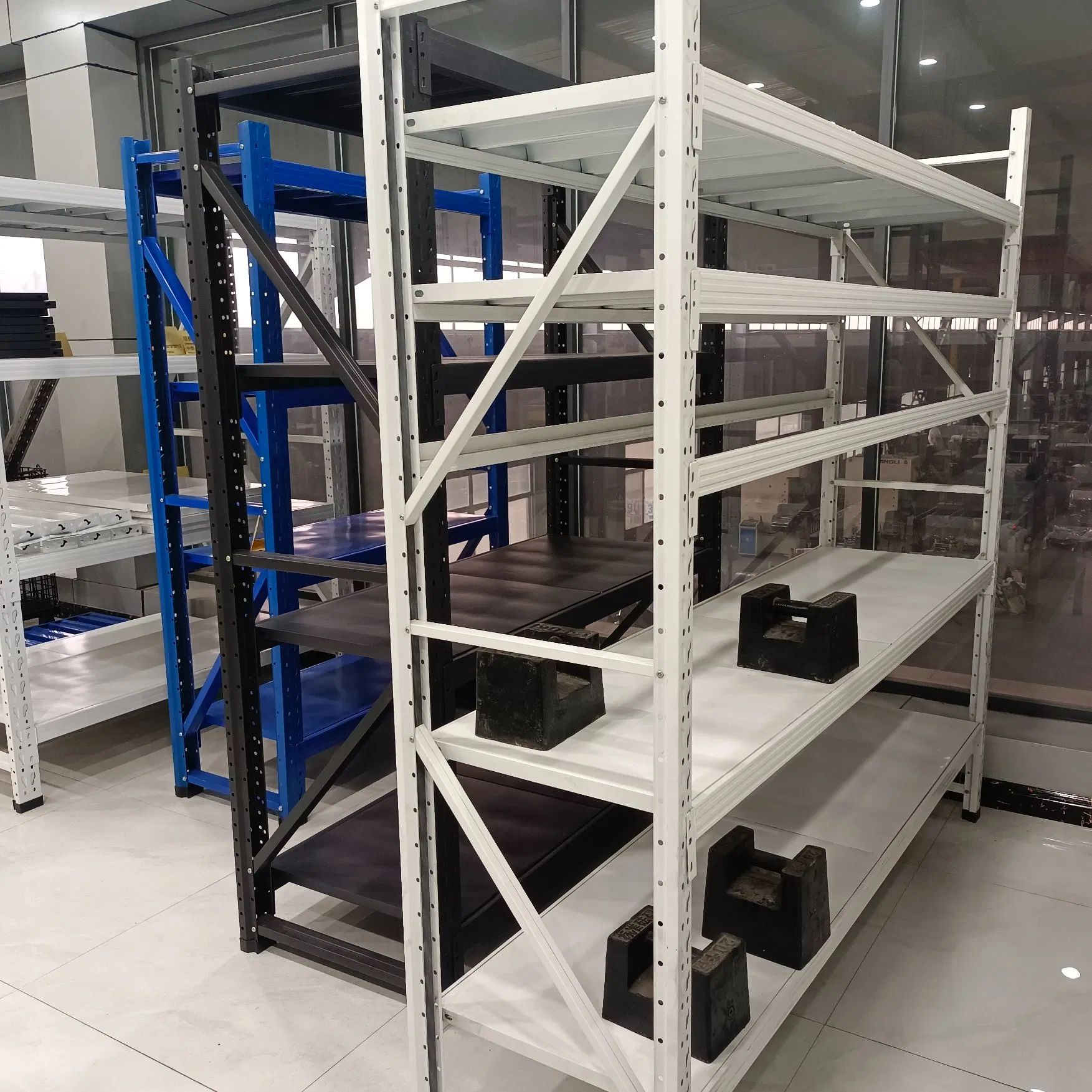 Ajustable Storage Boltless/Rivet Racking Xinke Warehouse Shelf Metal Shelves