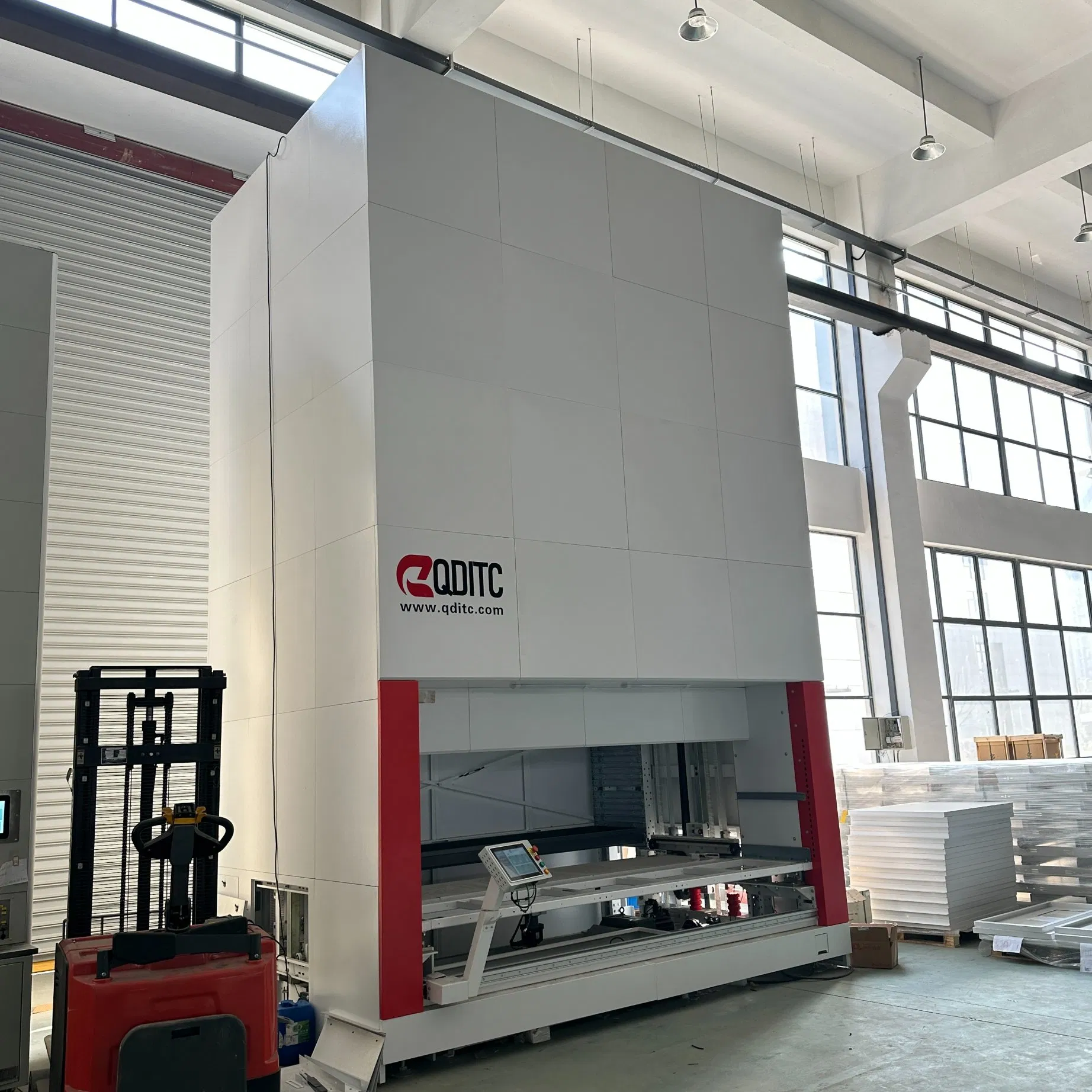 Efficient Vertical Carousel Systems for Intelligent Automated Picking Solutions