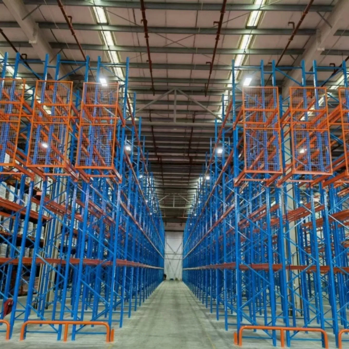 Heavy-Duty Gravity Shelves with Powder Coating for Industrial Storage