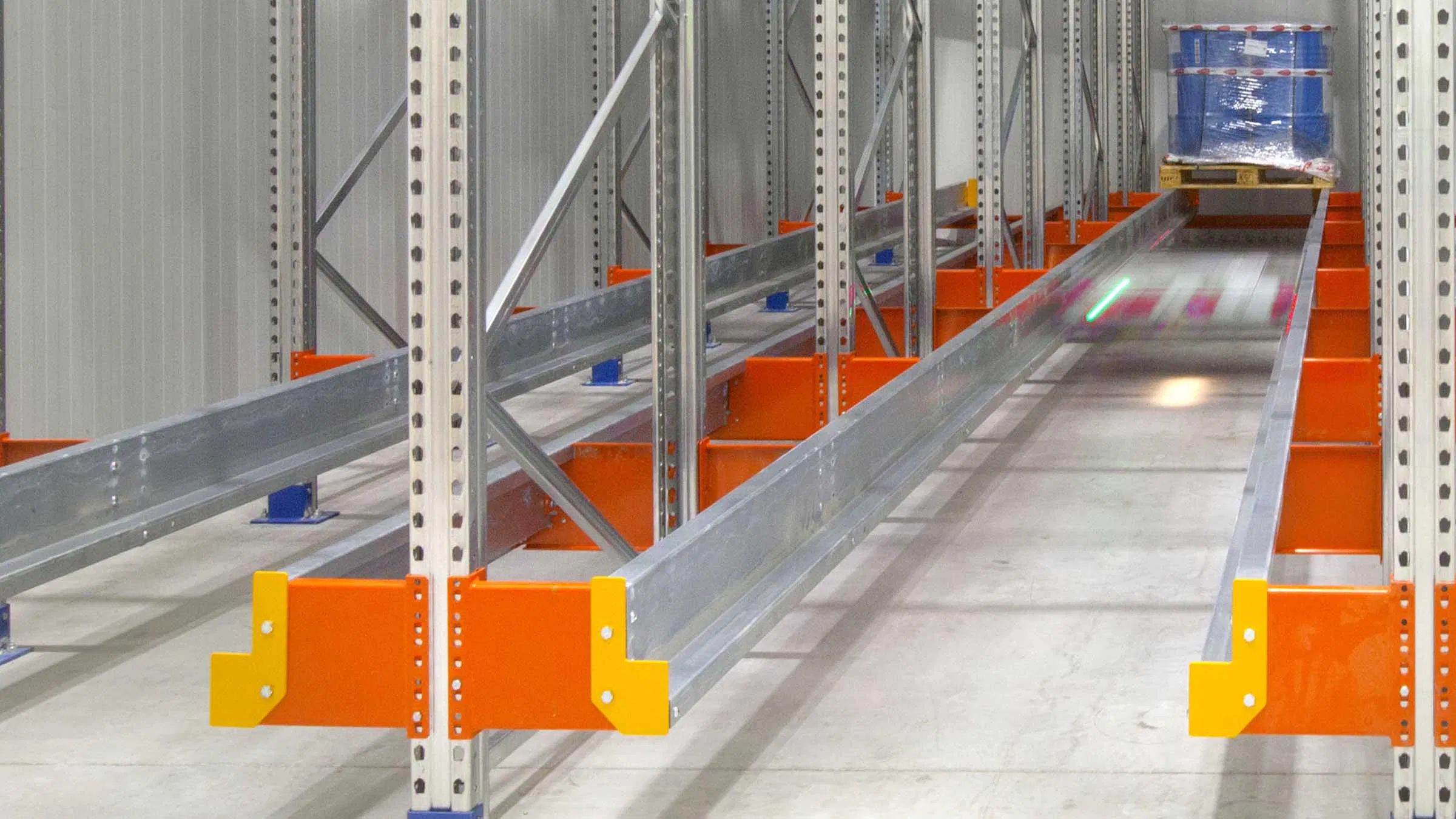 High Density Asrs System Flexible Heavy Duty Radio Two Direction Shuttle Racking System