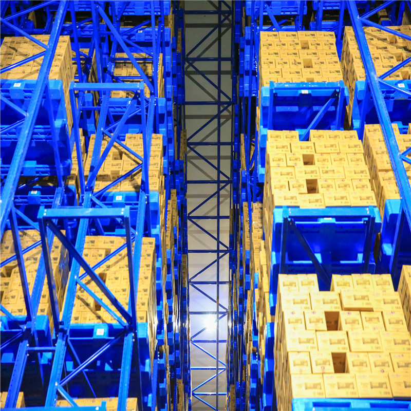 Custom Cold Warehouse Solutions by Dl for Efficient Product Handling