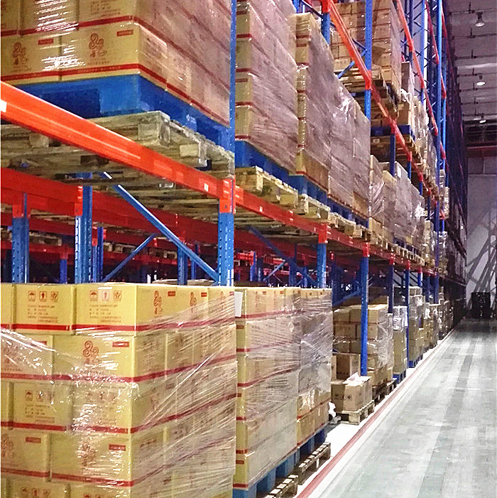 Very Narrow Aisle Racking System
