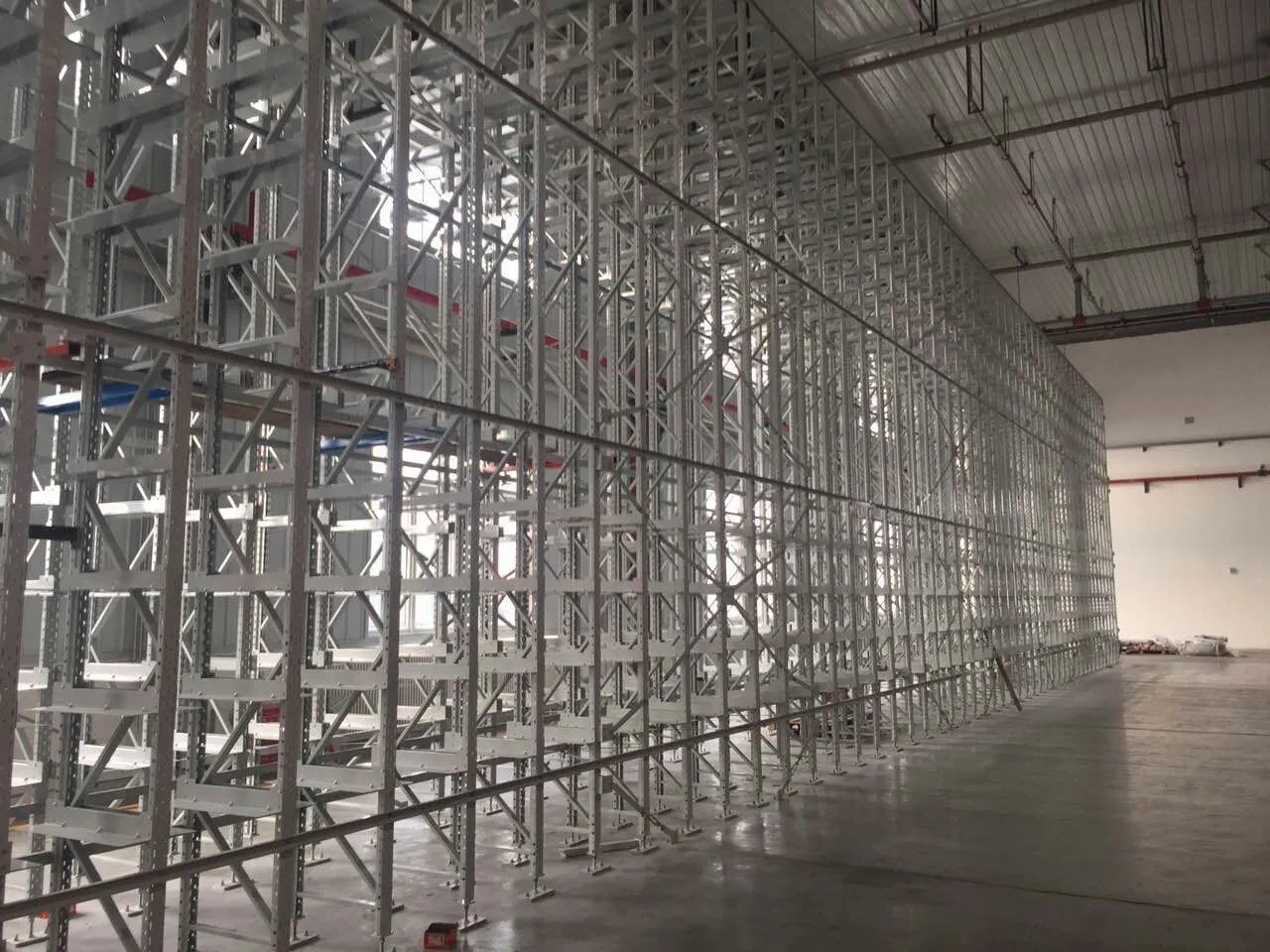 High Efficiency Automated Pallet Storage and Retrieval System