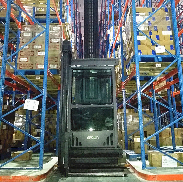 Very Narrow Aisle Racking System
