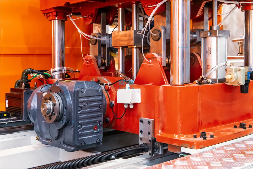 Clamshell Packaging Machine