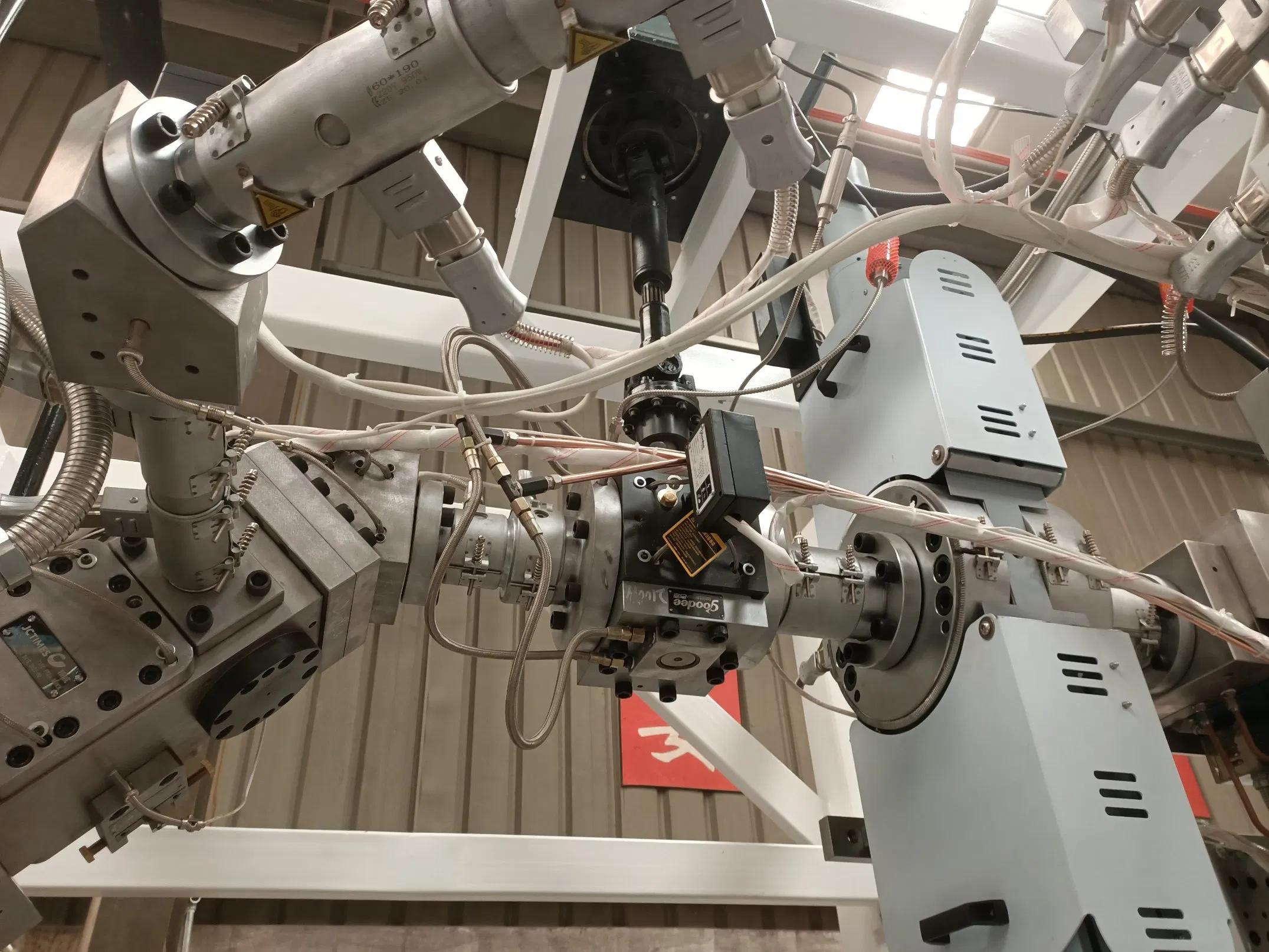 PP/PS Sheet/Plate Film Extrusion Machine/Muli Layer Extruder Making Machine Manufacturer/Co-Extrusion