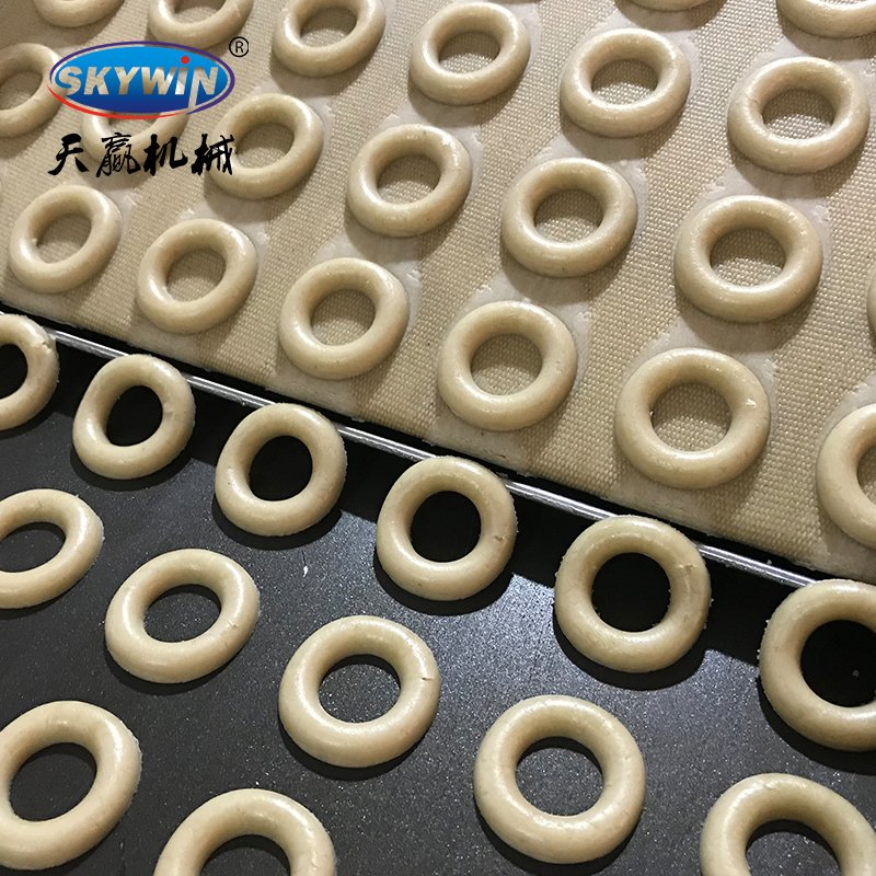 Industrial Small Scale 400mm Tray Type Biscuit Cookie Forming Make Machine