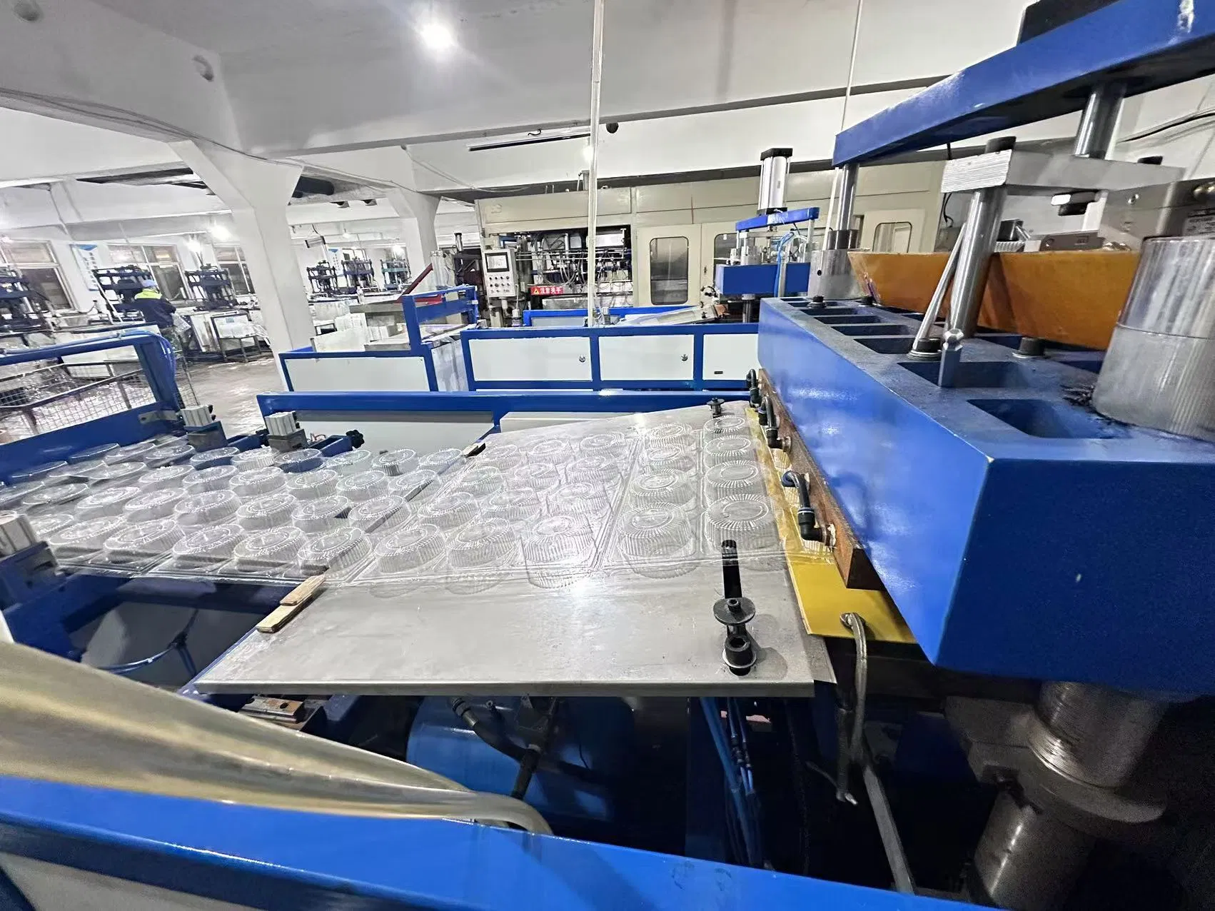 Semi Automatic Plastic Food Container Forming Equipment/Thermoforming Machine/Lunch Tray Forming Machine