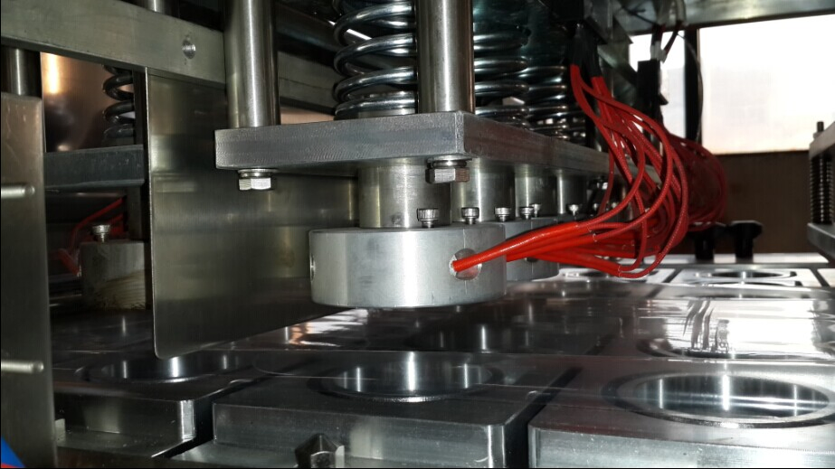 Efficient Rotary Jam Packaging System for Bulk Production