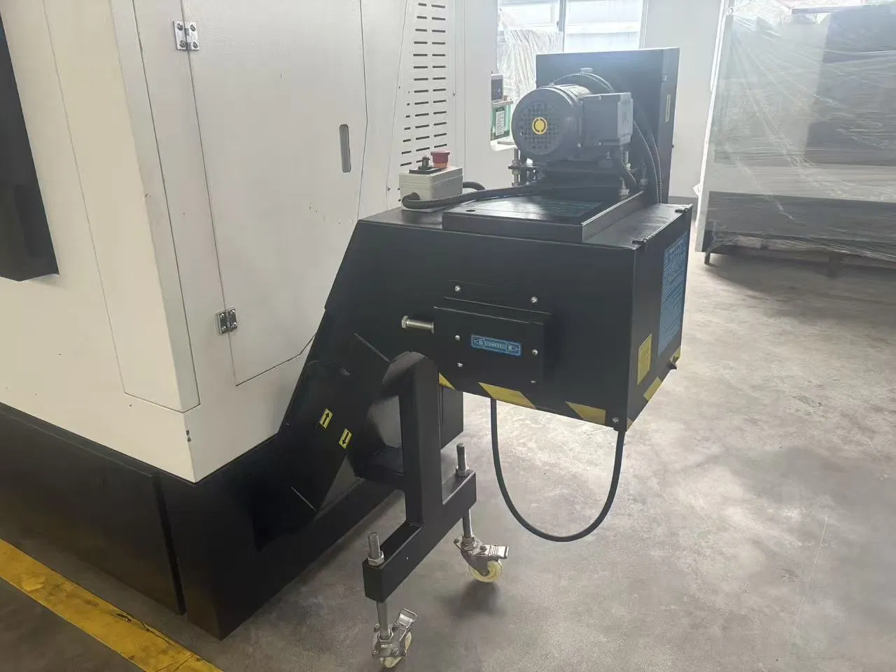 Stable Performance Hole Machining Precision Numerical Control System with Coolant System