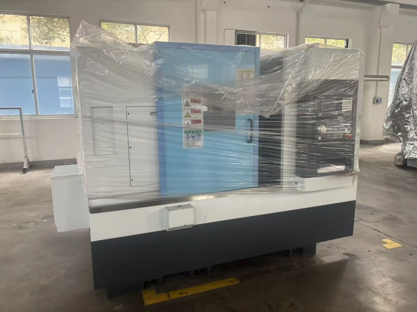 Durable Lathe Milling Centre Machine Featuring Taiwan Syntec Control System