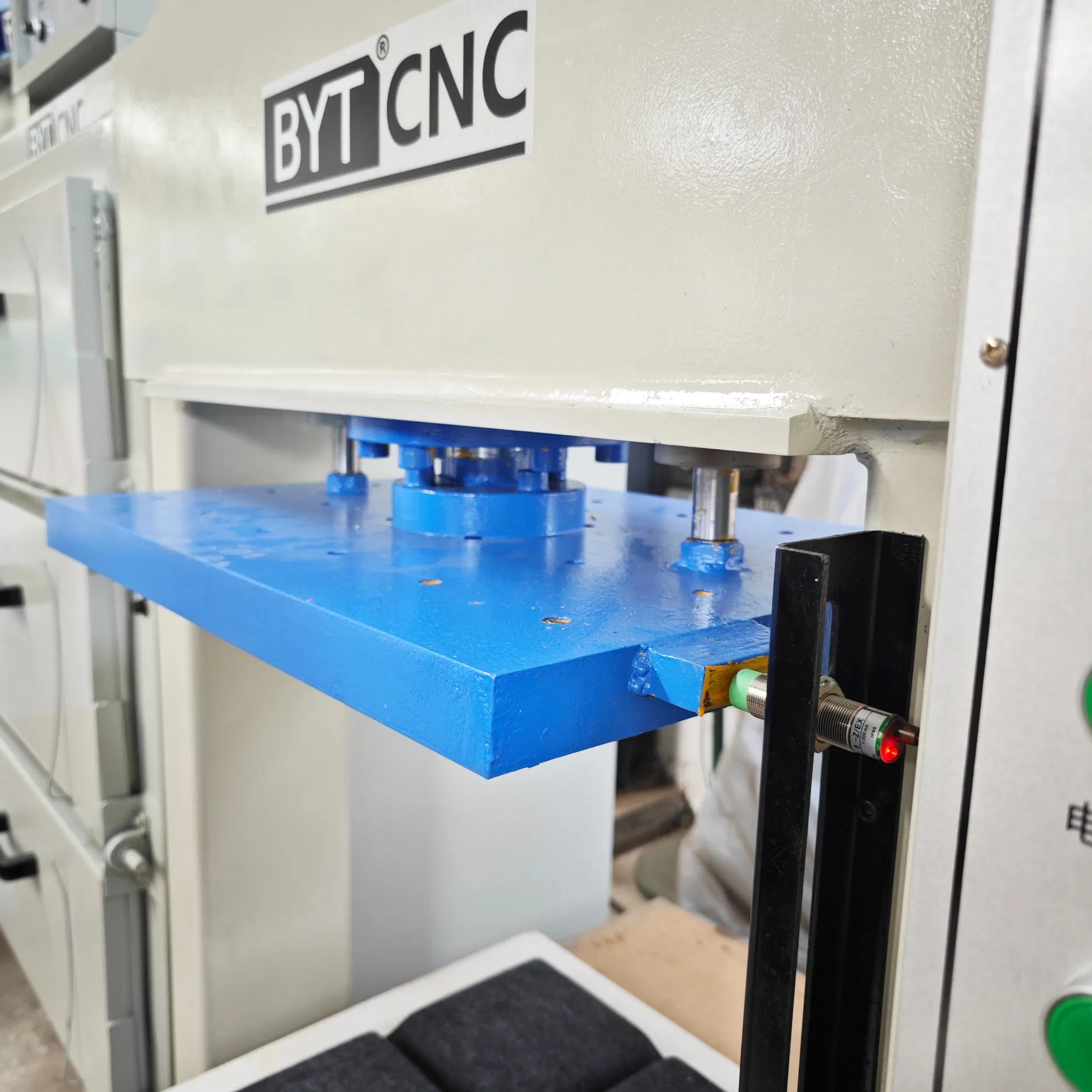 Semi-Automatic Cycle Felt Lampshade Cat Cave Making Felt Storage Box 3D Thermoforming-Felt-Forming Machine