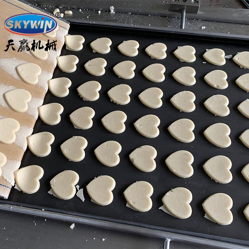 Industrial Small Scale 400mm Tray Type Biscuit Cookie Forming Make Machine