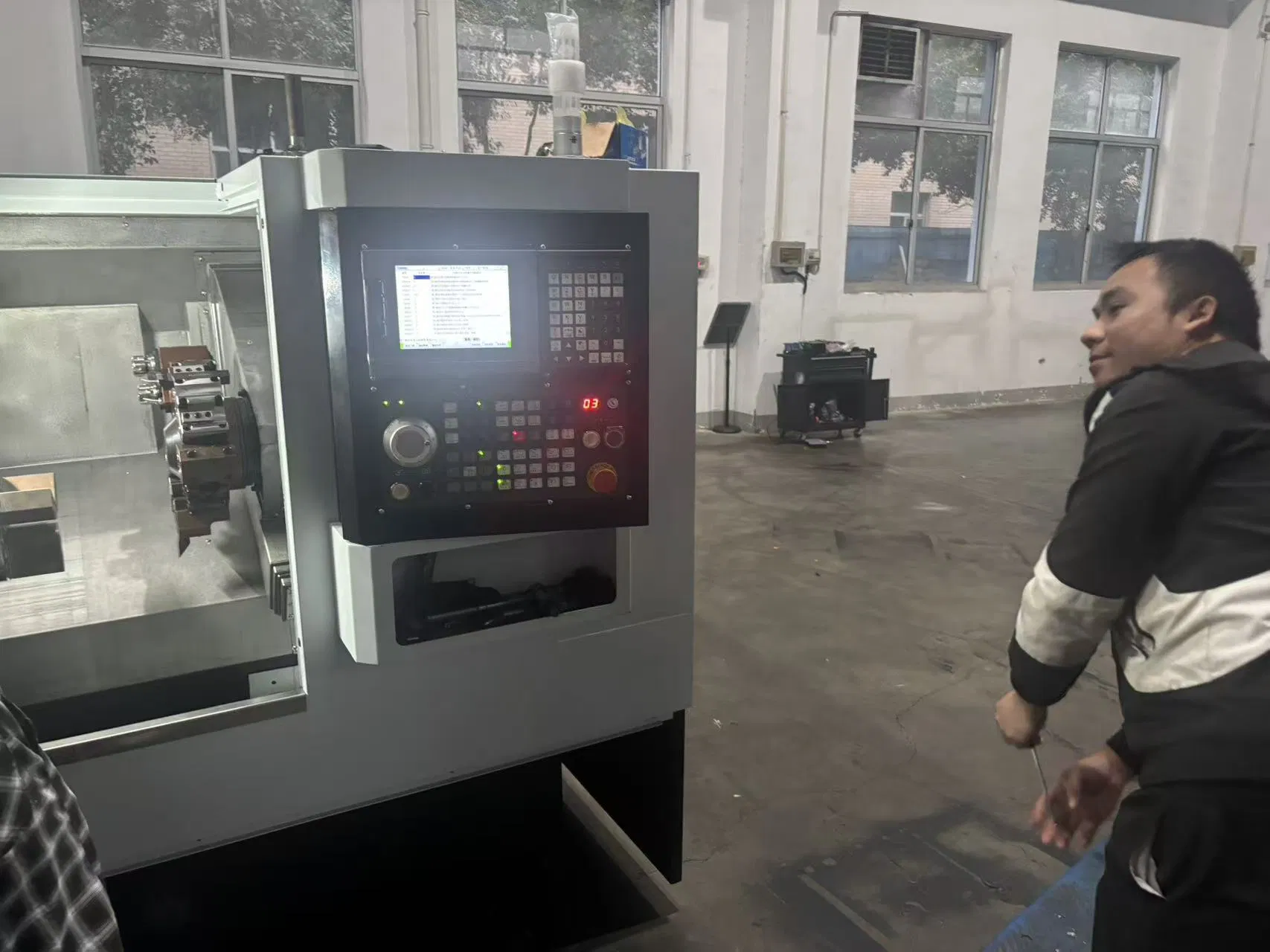 Spain CNC Lathe Milling Centre, Taiwan Syntec Control System Included