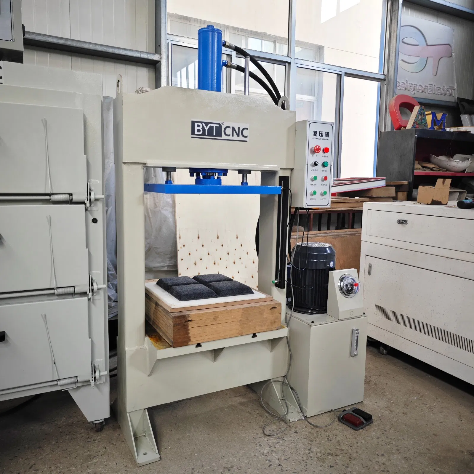 Semi-Automatic Cycle Felt Lampshade Cat Cave Making Felt Storage Box 3D Thermoforming-Felt-Forming Machine