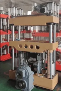 Pillar Servo Construction