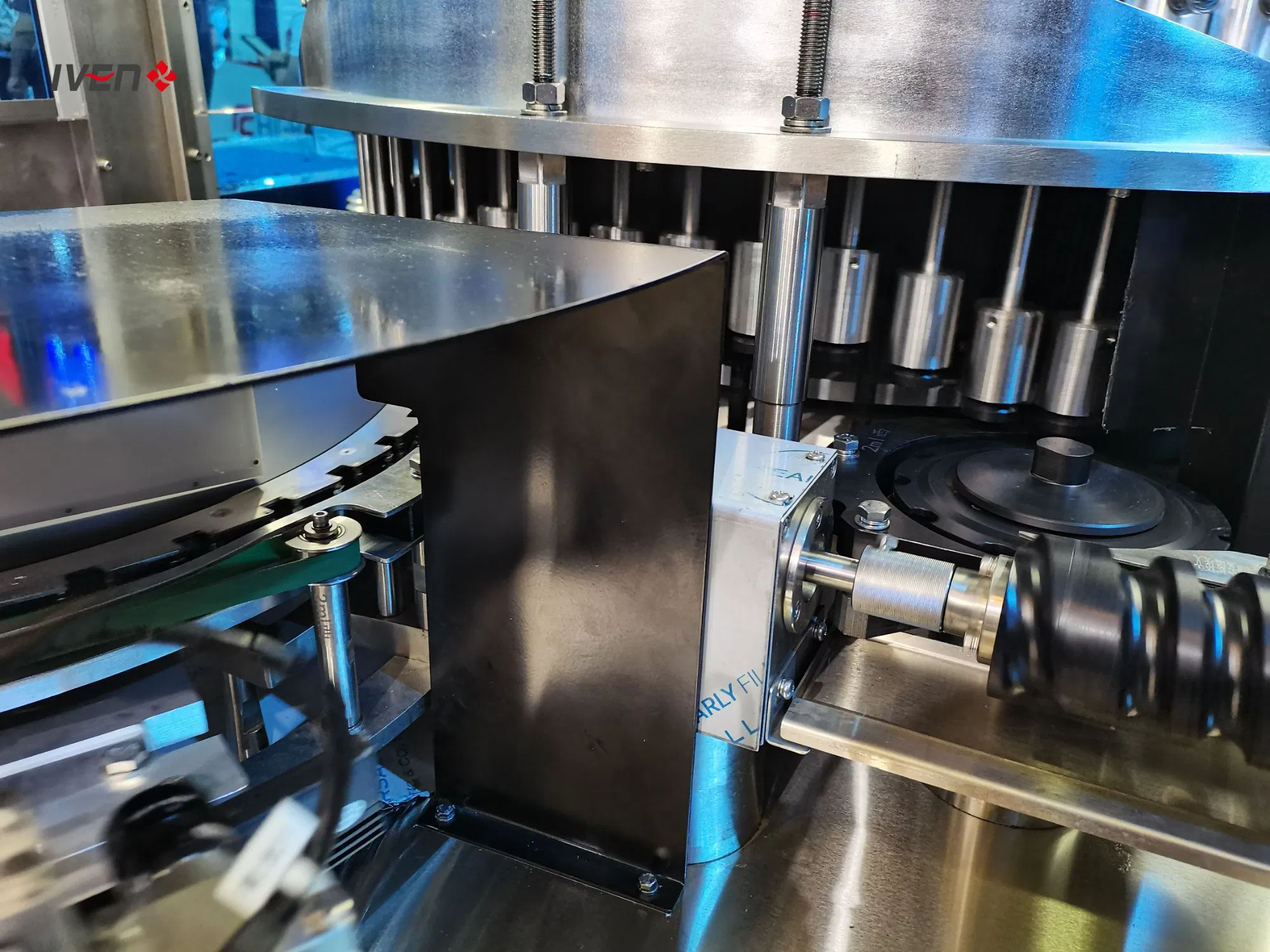 Efficient Blister Sealing Mechanism/Seamless Blister Packaging and Cartoning Production Line