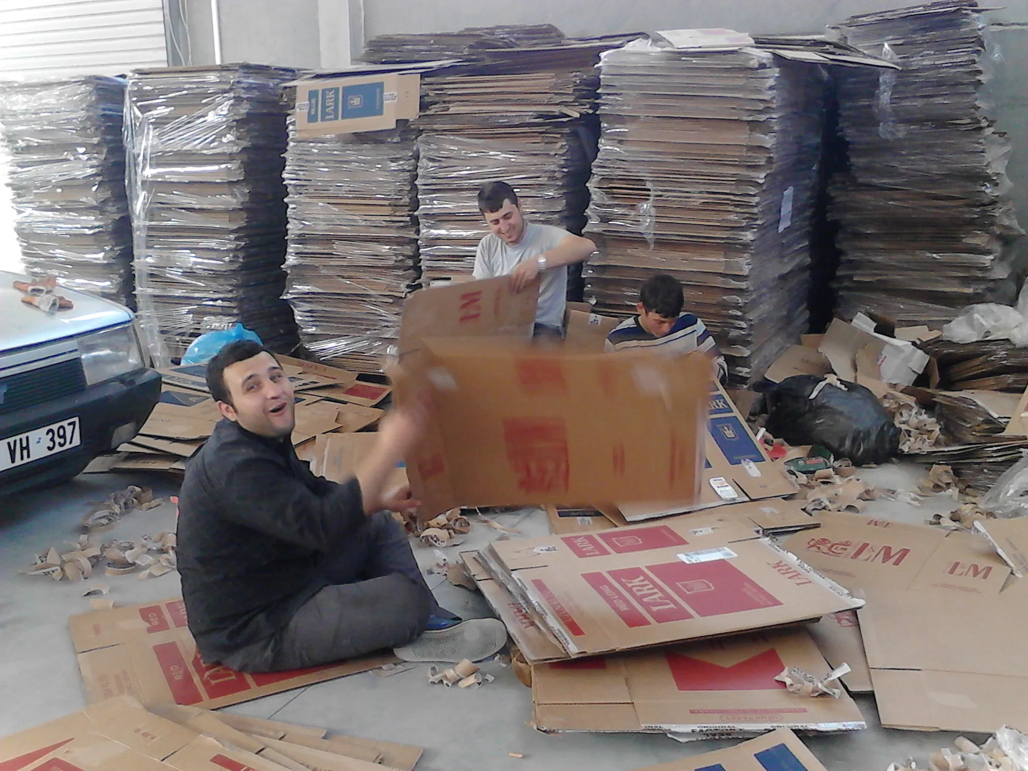 Waste Paper Forming Corner Machine/Industrial Tray Machine/Paper Corner Machine