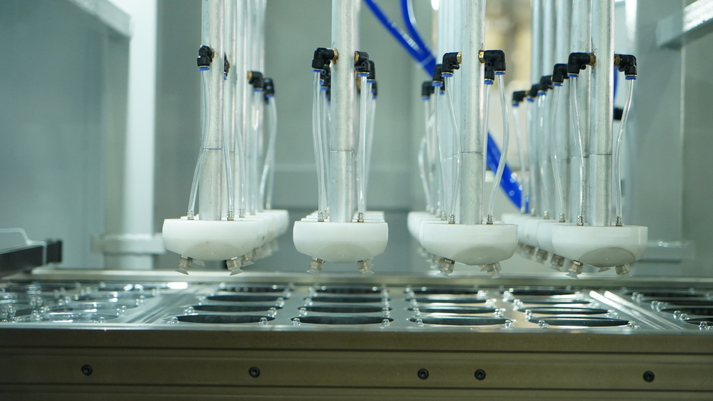 Fully Autoamtic 3-Station Plastic Medical Packaging Production Equipment Vacuum Forming Thermoforming Machine