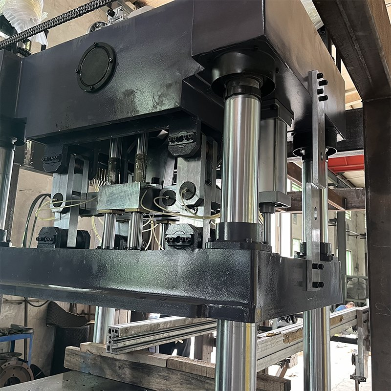 Advanced Thermoforming Plastic Forming System