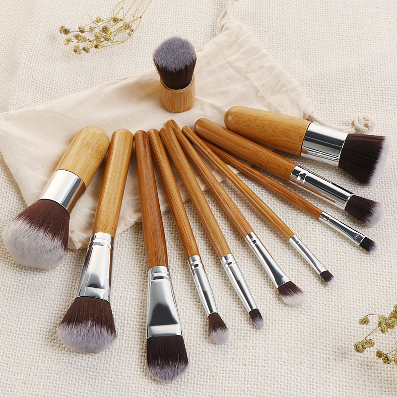 Conjunto de Pincéis de Maquiagem com Cabo de Bambu Beautichen 11PCS com Bolsa de Cânhamo - Conjunto de Pincéis Cosméticos para Blush em Pó e Sombra de Olhos Ecológicos