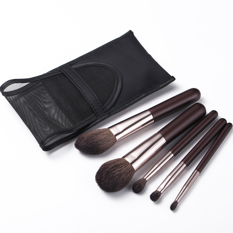 Conjunto de Pincéis de Maquiagem Portátil de Duas Pontas com Cabo de Madeira Preto Fosco em Fibra Sintética Pequeno Novo com Estojo de Armazenamento 5PCS