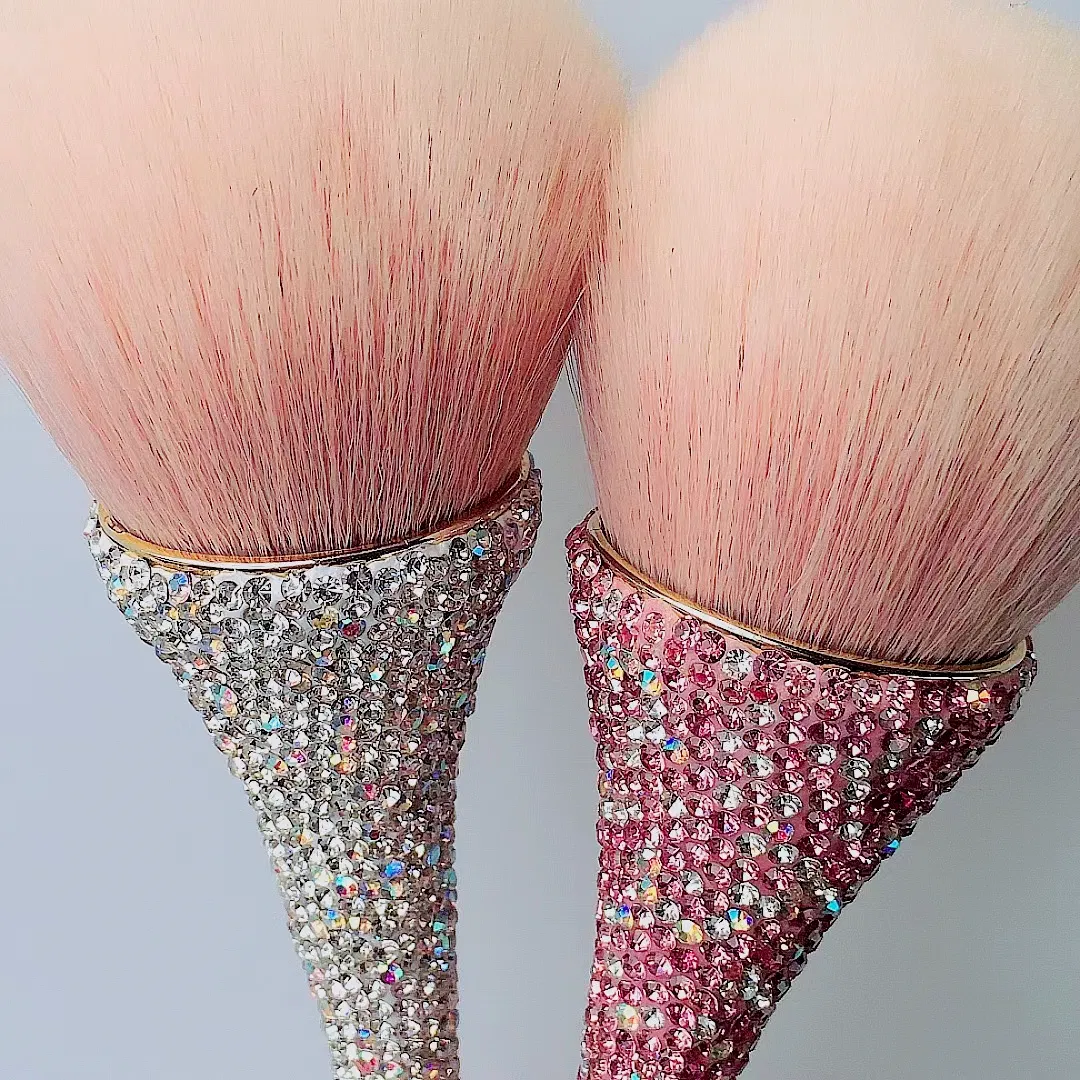 Pincéis de Maquiagem de Diamante de Luxo Pó Solto Brilhante Pincel de Fundação Blush Pincel de Iluminador Ferramentas de Beleza para o Rosto Mulheres