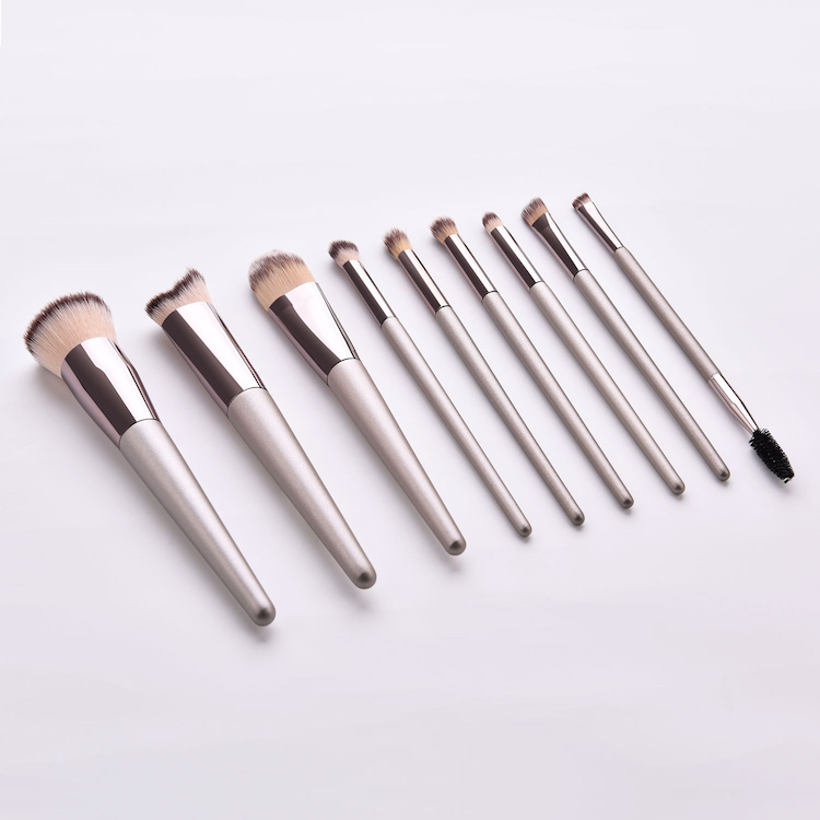 Pincel de Maquiagem para Fundamento Líquido, Delineador, Sombra, Lábios e Sobrancelhas com Cabo de Madeira e Cerdas Sintéticas Macias, Tapered Blending Sculpting