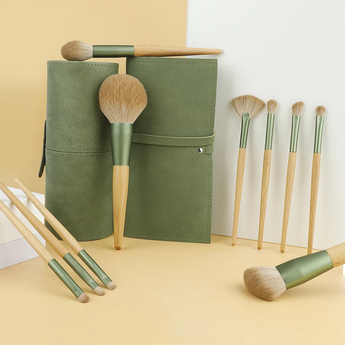 Conjunto de Pincéis de Maquiagem Natural Beautichen 10-Piece – Cabos de Bambu Ecológicos e Cerdas Sintéticas Macias – Pincéis para o Rosto e Olhos