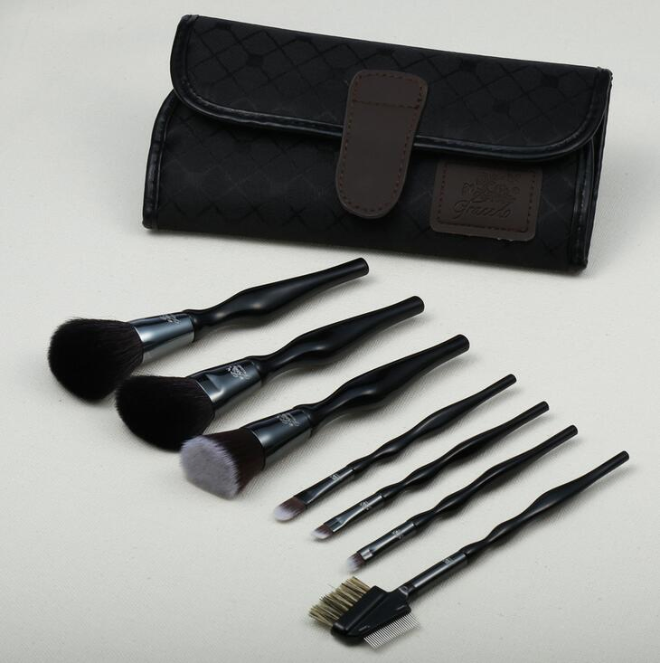Novo Conjunto de Pincéis Cosméticos Profissionais
