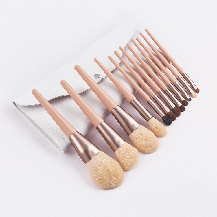 12PCS Conjunto de Pincéis de Maquiagem com Bolsa Cabo de Madeira Fibra Sintética Macia Base Blush Logotipo Personalizado
