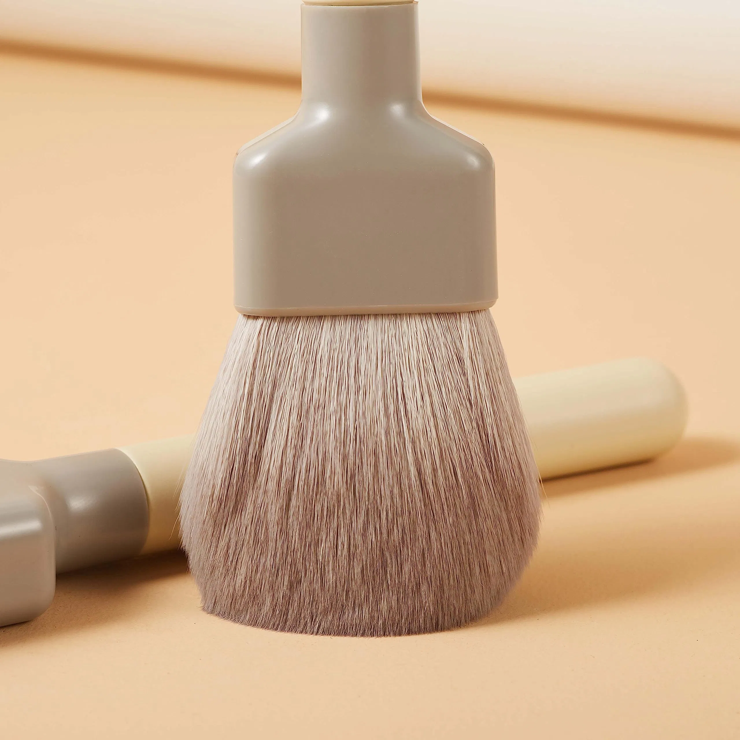 Unique Professional Painter Soft Synthetic Wood Handle Makeup Brush Set