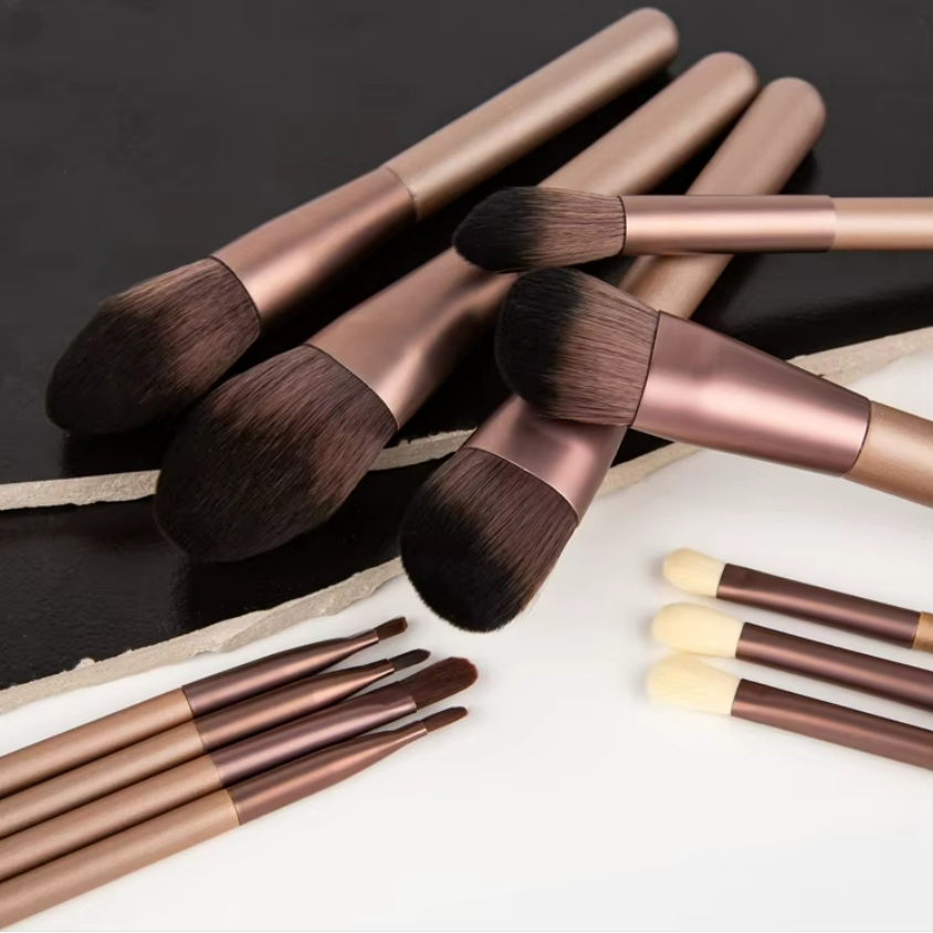 Conjunto de Pincéis de Maquiagem Profissional 12PCS Corretivo para o Rosto Sombra de Olhos Base Pó