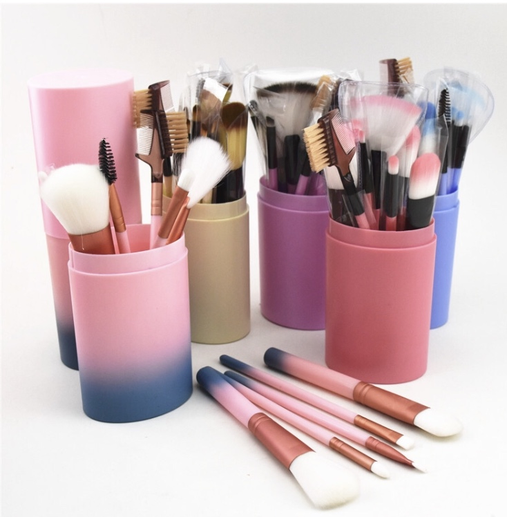 Prémio de madeira Taklon personalizados sintético grosso rosa de sua própria marca o logotipo personalizado rótulo privado Professional Makeup Ajuste da Escova