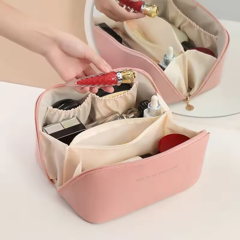 Estojo de armazenamento cosmético de viagem com múltiplos compartimentos, slot para pincéis, transparente, à prova d'água, antiarranhões, feito de couro vegano durável
