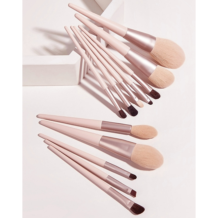 12PCS Conjunto de Pincéis de Maquiagem com Bolsa Cabo de Madeira Fibra Sintética Macia Base Blush Logotipo Personalizado