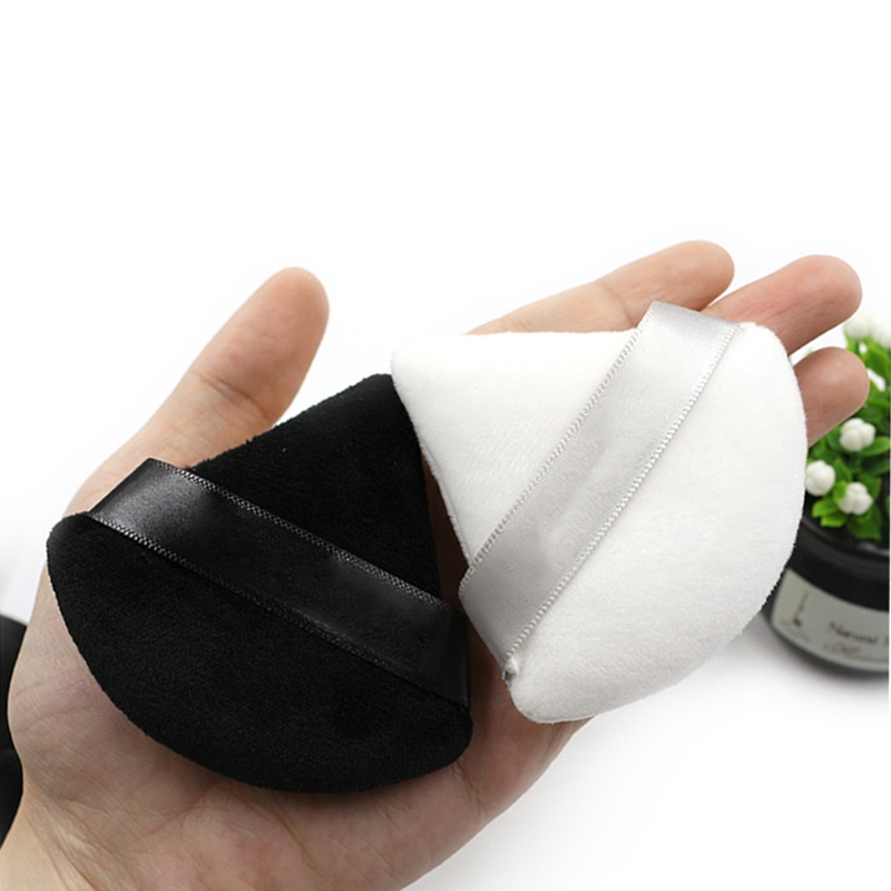 Custom Package Black Cosmetic Powder Puff Triangular Velvet Powder Puff with Ribbon
