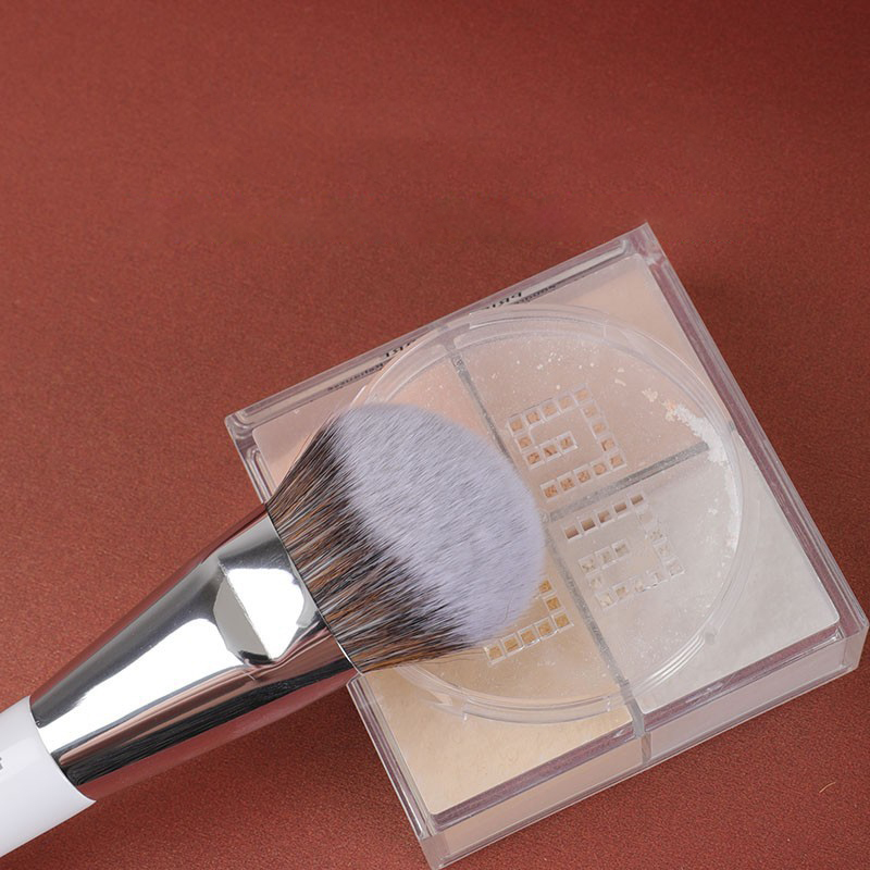 Single Foundation Make up Brush Soft Hair Beauty Makeup Brush Portable for Beginners