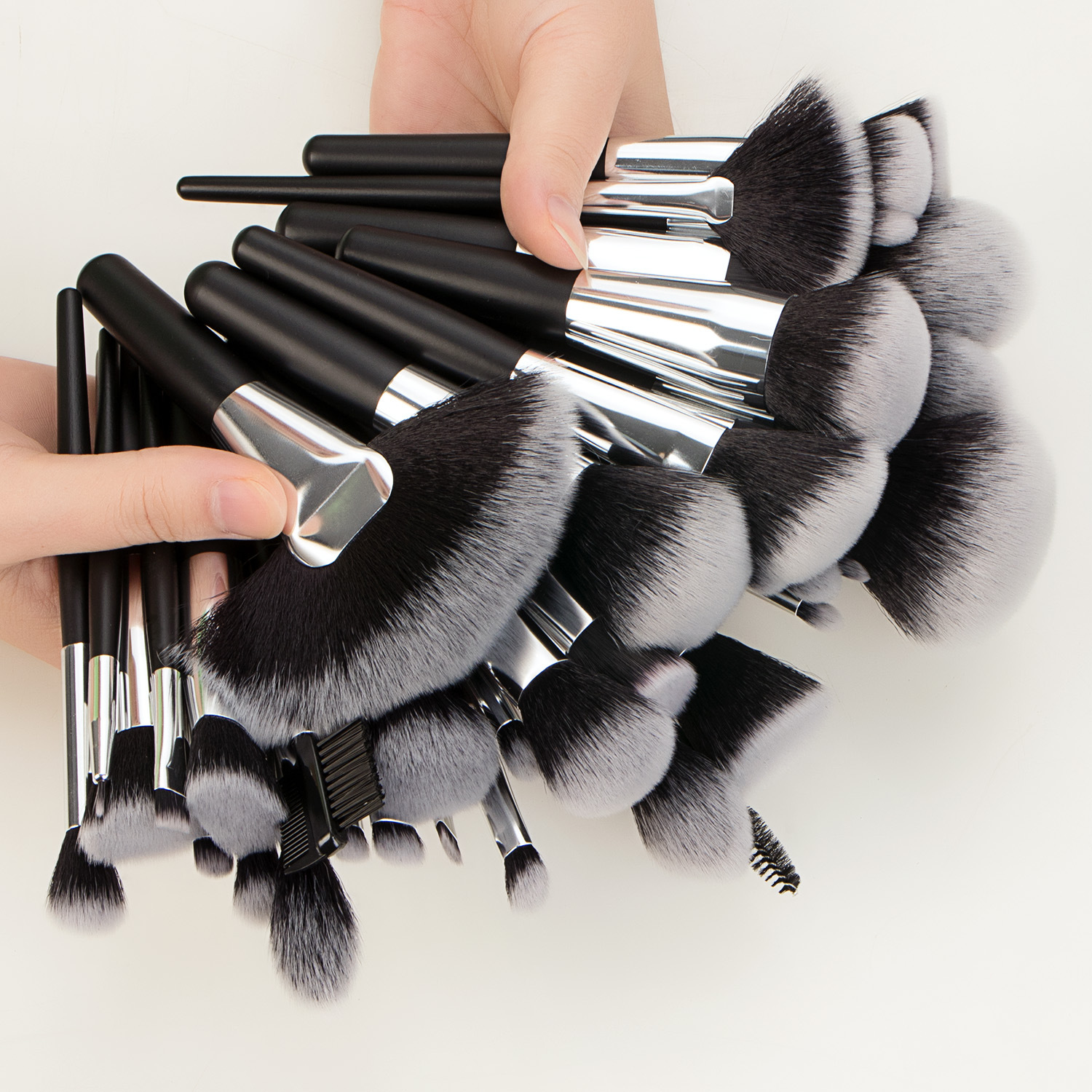40Pcs Professional Make up Brushes Wooden Handle Makeup Brushes Foundation Powder EyeShadow Makeup Brush Sets with Free Headband