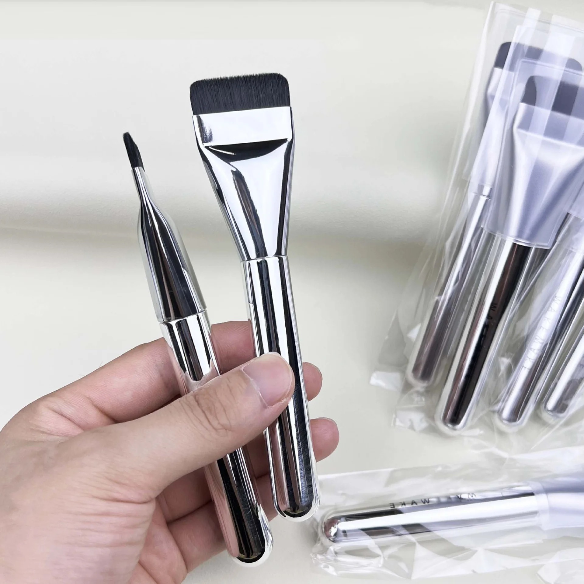Foundation makeup brush details 5