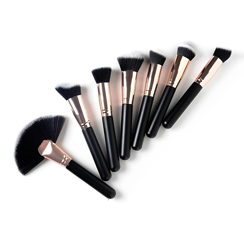 Professional Custom 7-Piece Black Gold Wooden Handle Makeup Brush Set Portable Mini Facial Foundation Makeup Brush Beauty Tools