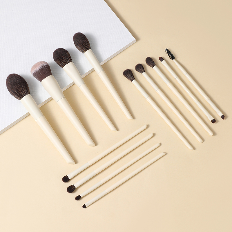 ZY-P25 Private Label Powder Brush Manufacturers New Arrival 13pcs Custom Beige Puffy Luxury Makeup Brushes Kabuki Brush Set
