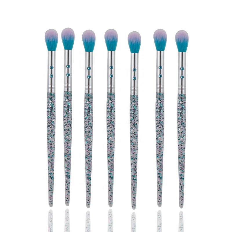 Hot Sale Single Eyeshadow Brush Cosmetics Blending Eye Makeup Brush