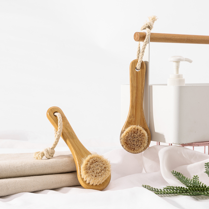 Wholesale Soft Skin Friendly Promotional Face Cleaning Washing Brush for Facial Bamboo Handle Cleaning Brushes