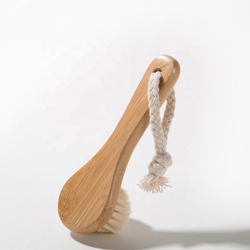 Wholesale Soft Skin Friendly Promotional Face Cleaning Washing Brush for Facial Bamboo Handle Cleaning Brushes