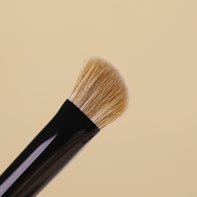 Triangular Eyeshadow Blending Brush Soft Synthetic Bristles Professional Eye Makeup Tool for Crease Nose Shadow Highlight
