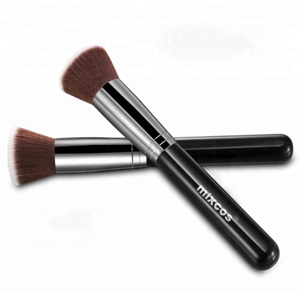 Foundation Brush Detail 2