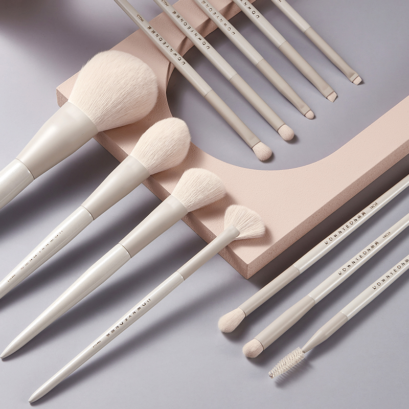 Makeup Brush Detail 3