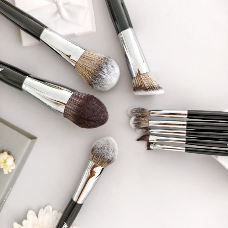5Pcs Synthetic Hair Powder Brush Set Wood Handle Face Powder Blending Custom Logo Professional Daily Use Cosmetic Makeup Brushes