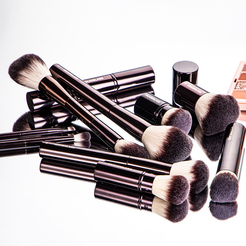 19-Piece Cruelty-Free Luxury Vegan Hourglass Makeup Brush Set with Aluminium Handle Custom Logo for Concealer Lip Balm Lip Gloss
